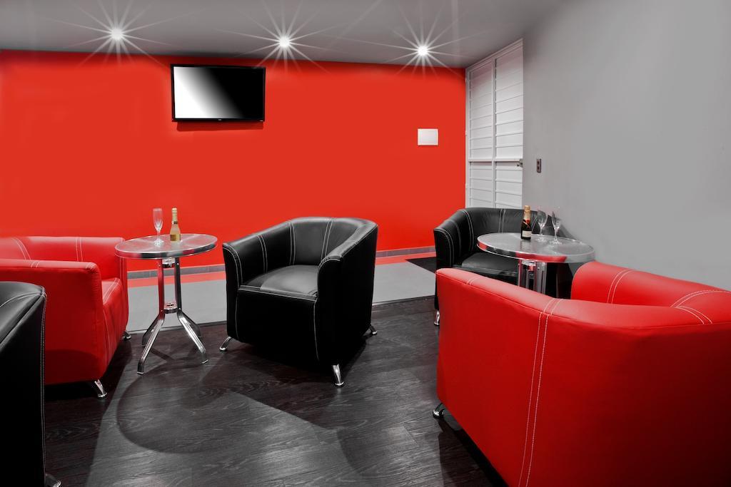Eurosuites Oceania - Adults Only メキシコシティ 部屋 写真